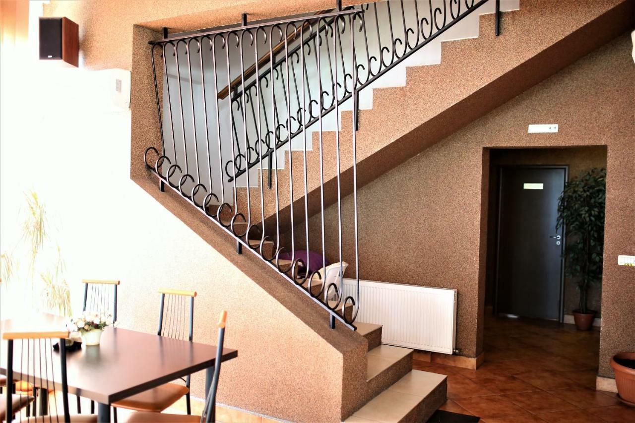 Pensiunea Taka Orşova Extérieur photo